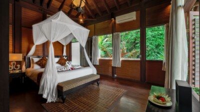 Villa Kembang Bali – 7 BR