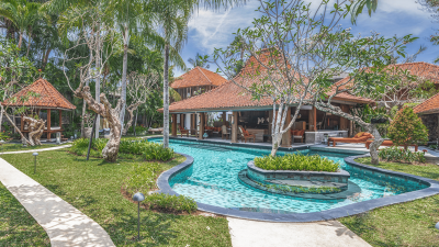 Des Indes Villas (I + II)