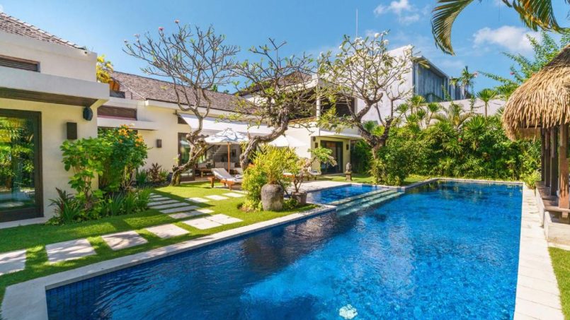 1760997527 561218185