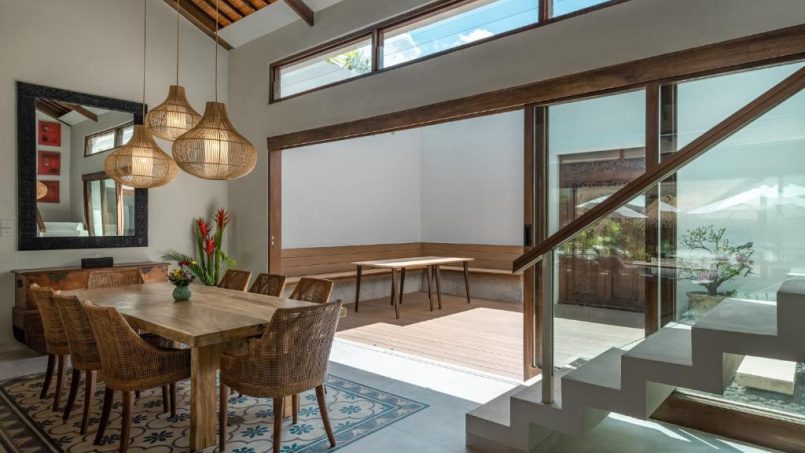 1760997525 561218172