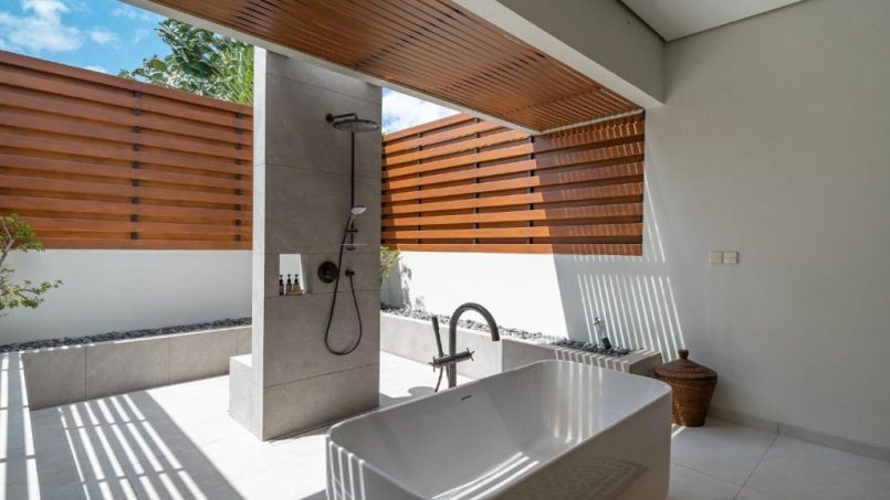 1760997524 561218168