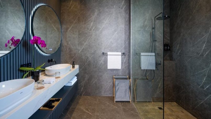 1760994082 618230261