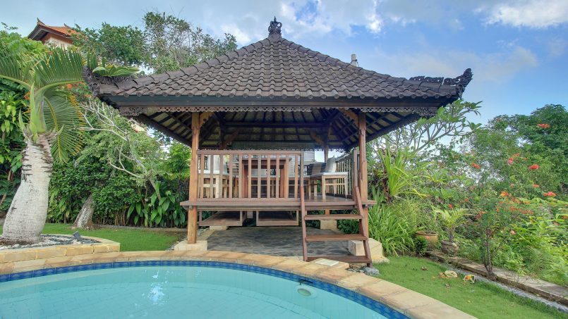 1762504685 Senyum 2b